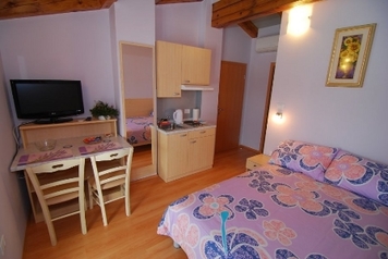 Apartmaji in sobe V mlinu, Miren