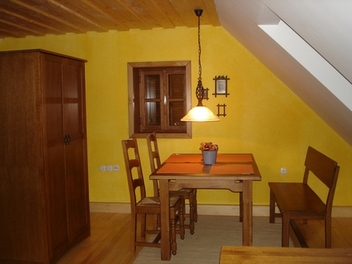 Apartmaji in sobe Žolnir, Dolenjska