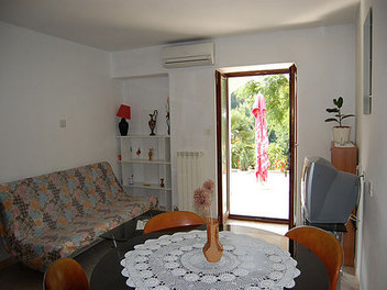 Apartma Lili za 5 oseb +2