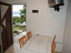 Apartmaji Lili, Obala 