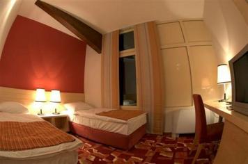 Hotel Harmonija , Ljubljana z okolico
