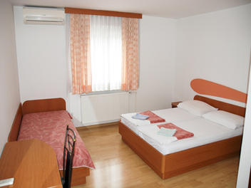 Accommodation – rooms Koprivec in center of Ljubljana, Ljubljana and its Surroundings