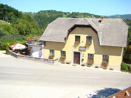 Gasthaus Tončkov dom, Dolenjska