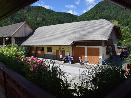 Tourist farm pri Boštjanovcu, Julian Alps