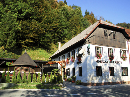 Gasthaus Pri Kajbitu, Die Julischen Alpe