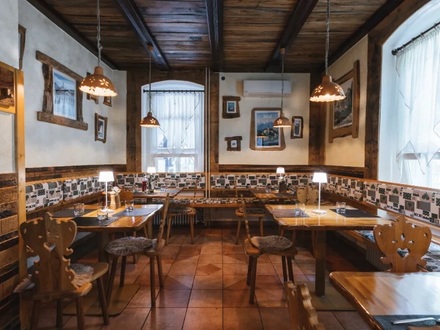 Restaurant in Wine bar Murka, Bled