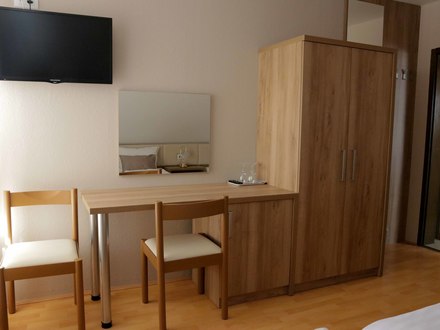 Rooms Sreš, Kranj