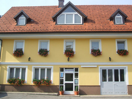 Camere Štravs, Dolenjska