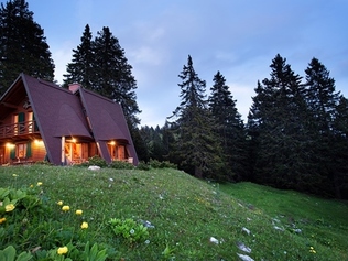 Alpinka log cabin Krvavec, Cerklje na Gorenjskem