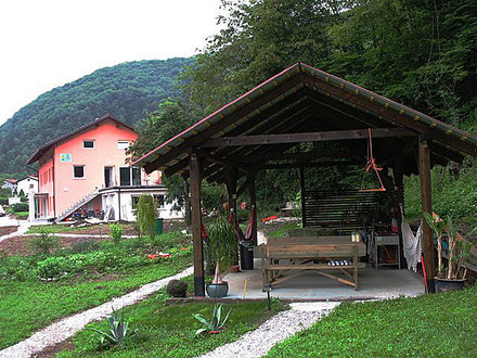 Fly zone rooms, Tolmin