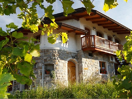 Im Gasthaus Pri Marjotu Kojsko bieten wir alles Nötige für ihr perfektes Erlebnis in Goriška Brda (deutsch: Görzer Hügelland). Im Gasthaus Pri Marjotu Kojsko bieten wir alles Nötige für ihr perfektes Erlebnis in Goriška Brda (deutsch: Görzer Hügelland).