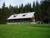 <b>Gozdarska koča "ROVTARICA"</b> <b>Gozdarska koča "ROVTARICA"</b>