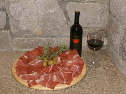 Produzione prosciuti Slovenia Produzione prosciuti Slovenia