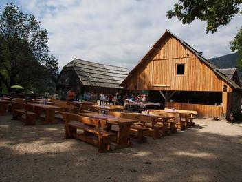 Campingplatz Šenkova domačija, Die Julischen Alpe