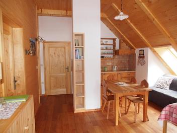 Šenkova domačija na Jezerskem - sobe, apartmaji, Julijske Alpe