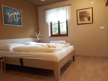 YOUTH HOSTEL ARS VIVA, Stari trg pri Ložu